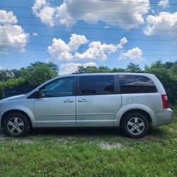 Dodge Caravan 2010