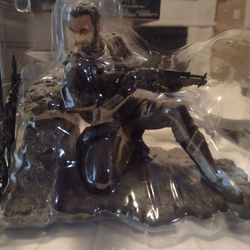 The Order 1886 Galahad Under Fire Statue & Box - PS4 Collector’s Edition - NO GAME