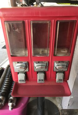 Gum ball machine