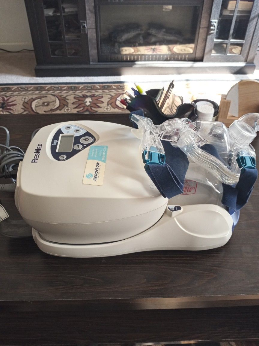 Resmed Tango C Series CPAP MACHINE For Sleep Apnea for Sale in Hickory