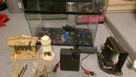 Sale -Fish Tank and Accessories 21x11 Good Condition, Final Price $75.00 or OBF
