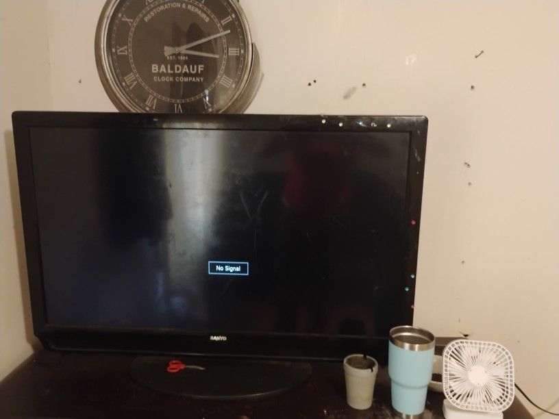 Works Good Just Needs A Atena Or A Cable Cord 