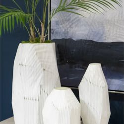 NEW Large
ELK Home Aggie
Retail $200