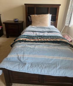 Two twin beds with mattress included