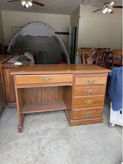 Vintage solid oak desk!