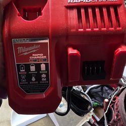 Milwaukee M12 m18 rapid charger