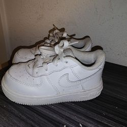 8 C Toddler NIKE