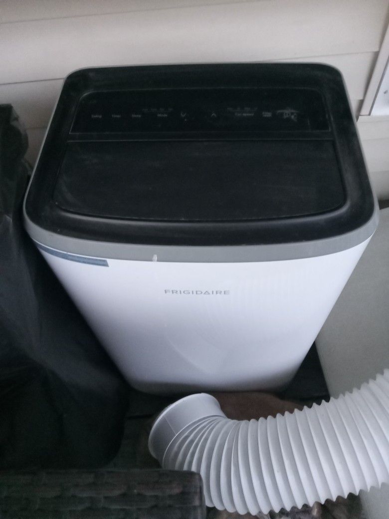 Fridgeair Standing Air Conditioner. $55-60