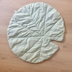 FREE Lily Pad Play Mat