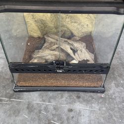 Reptile / Spider Glass Enclosure / Habitat 