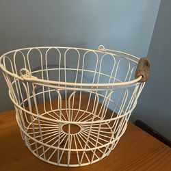 Boho White Wire Baskets (2)
