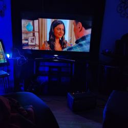 2 Tvs Samsung 55 Inch Visio 45 Inch 