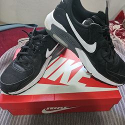 Nike Air MAX