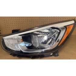 2015-2017 Hyundai Accent Left Driver Side Halogen Headlight 92101-1R7XX OEM