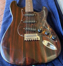 Hondo Stratocaster Deluxe Series (contact info removed)’s MIJ Japan w Upgrades H760RW Rosewood Strat
