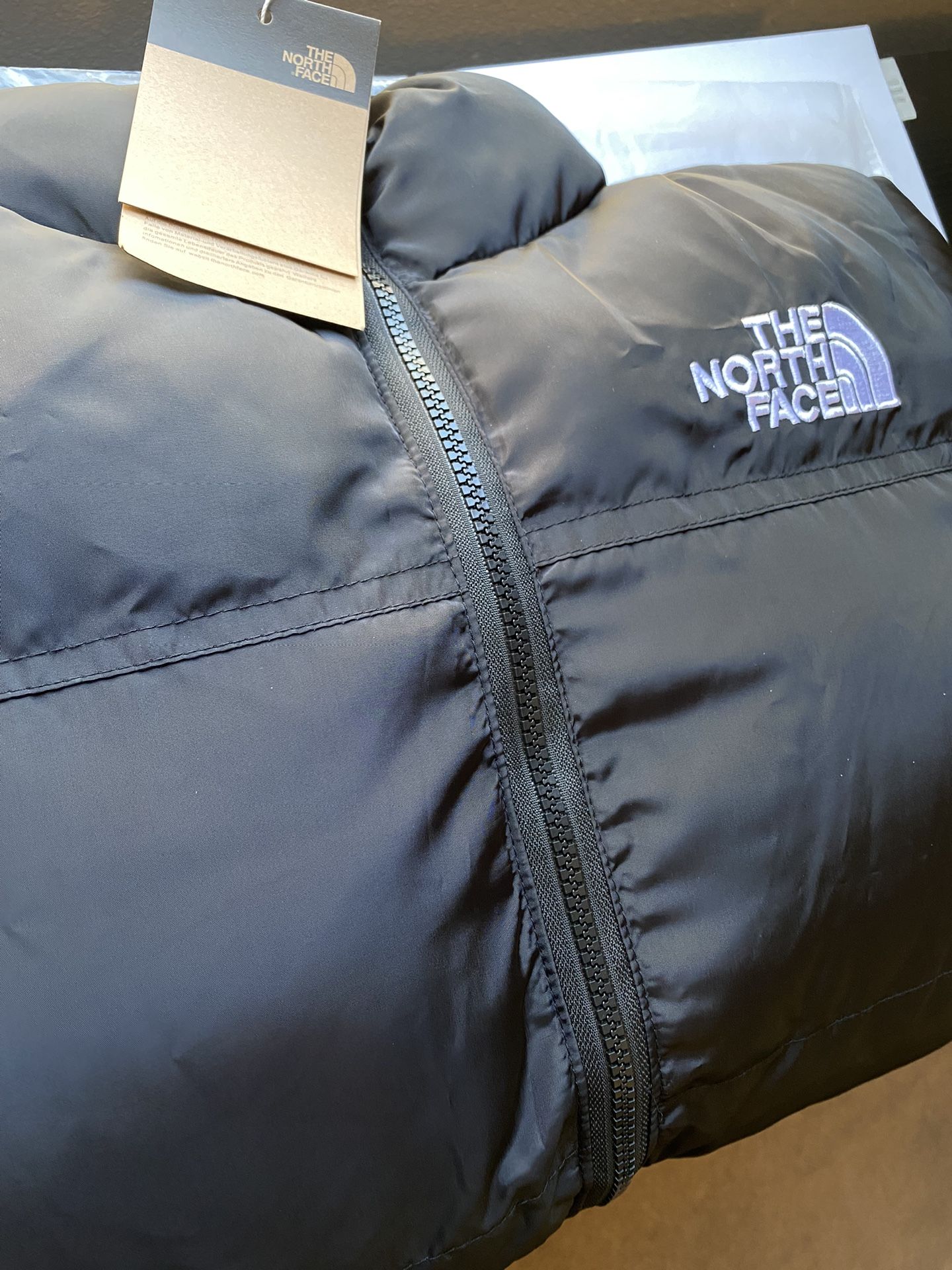 NORTH FACE PUFFER JACKET