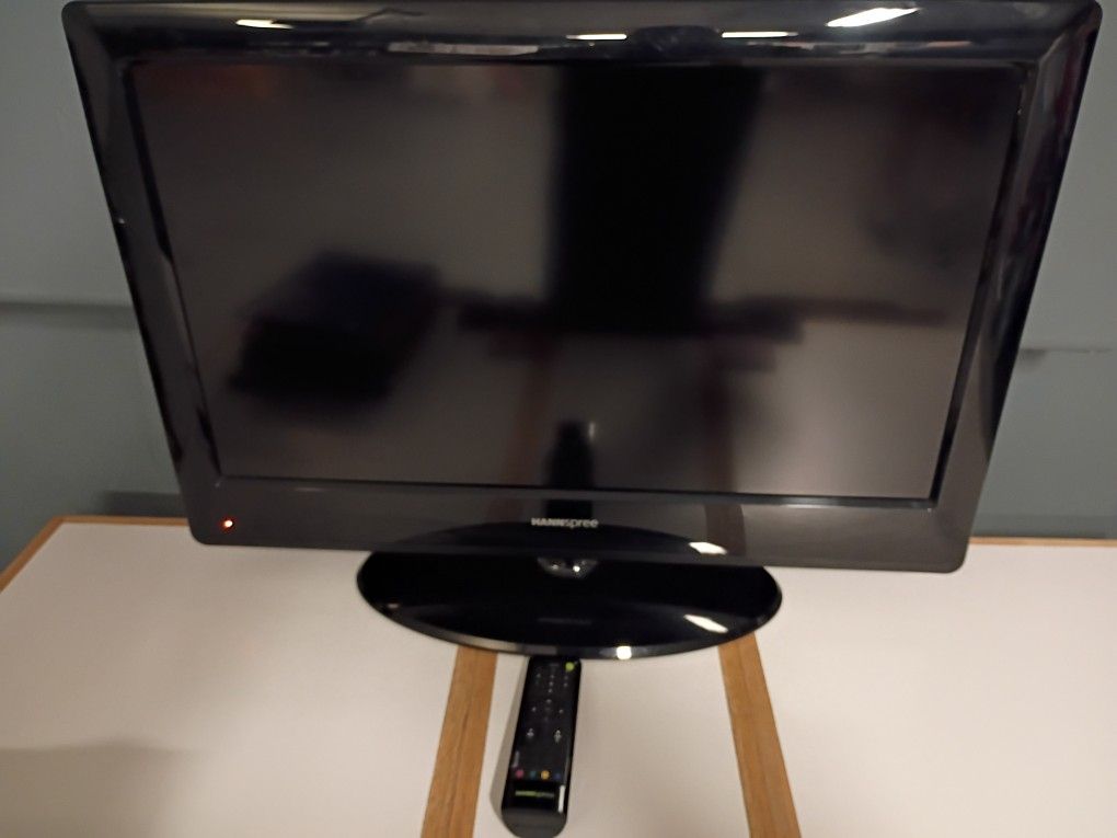 32" TV with Remote