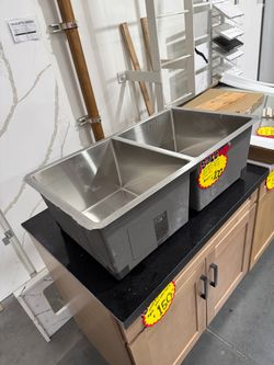 Kitchen stainless steel sink warehouse clearance Stainless Steel Double bowl  Kitchen Sink 32"*19"