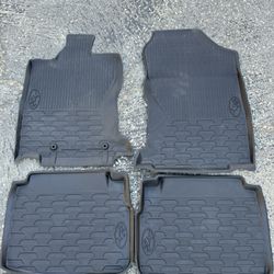 Subaru Outback & Legacy Rubber All-season Floor Mats.