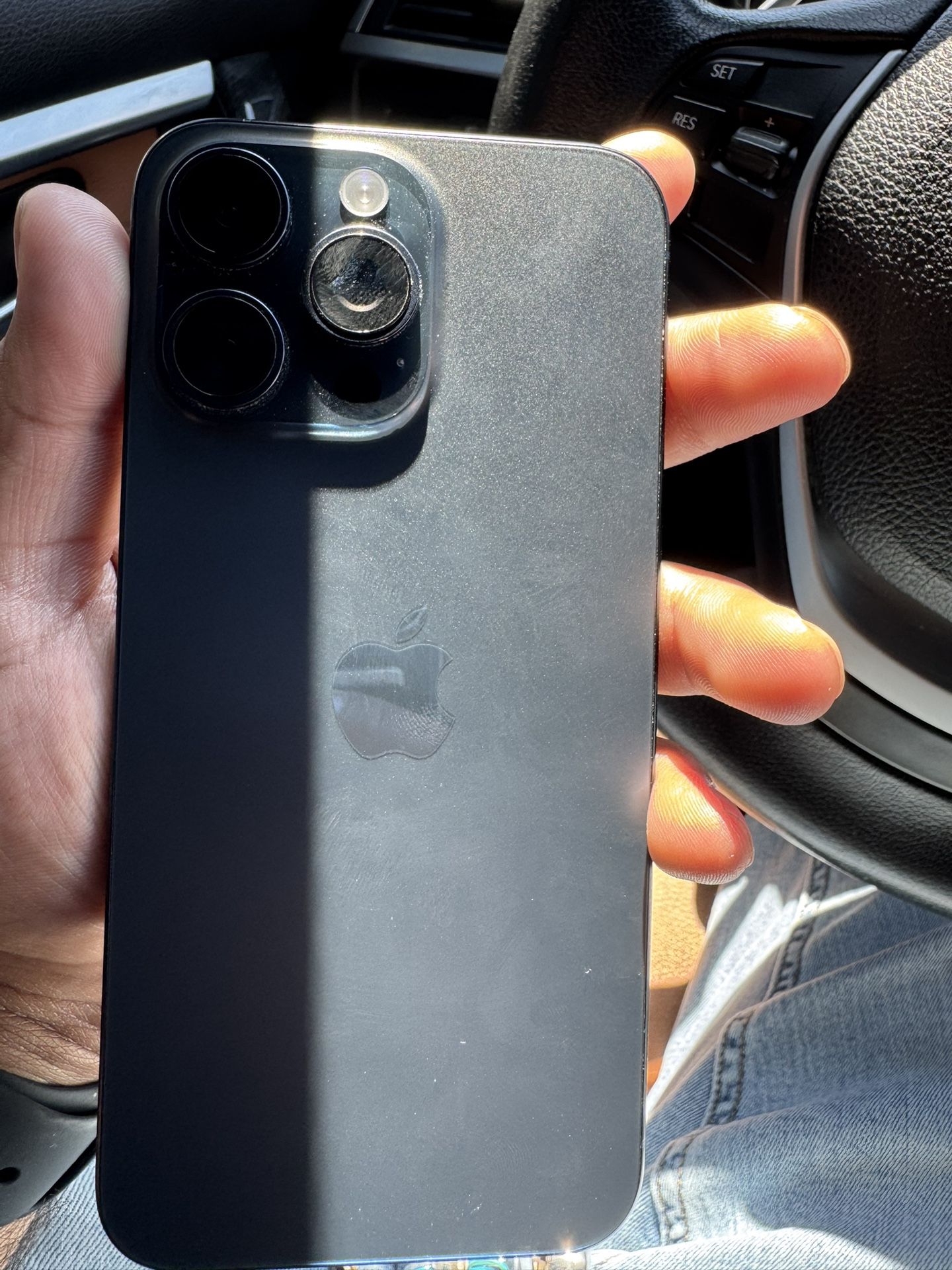 iPhone 15 Pro Max