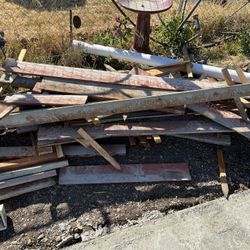 Concrete Forms W/18” Stakes