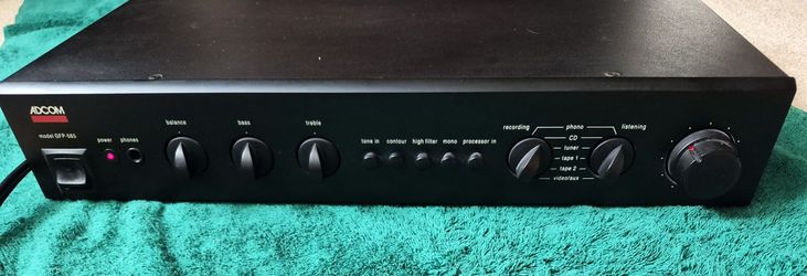 Adcom GFP-565 solid-state preamplifier - great condition!