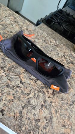 Spy glasses ( tarmac)