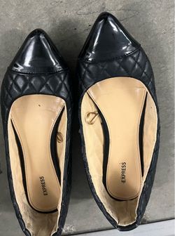 Flat shoes