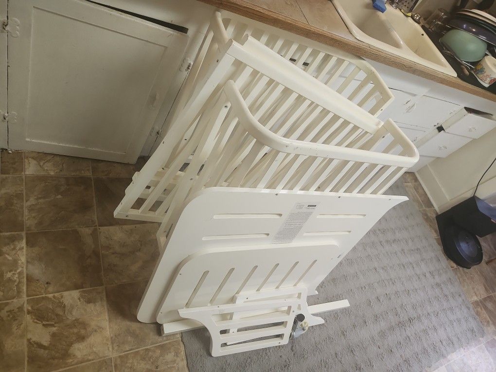 Baby Crib/Bassinet Argington Brand