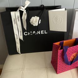 chanel paper gift bag