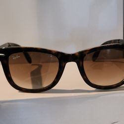 Ray-Ban Folding Wayfarer sunglasses