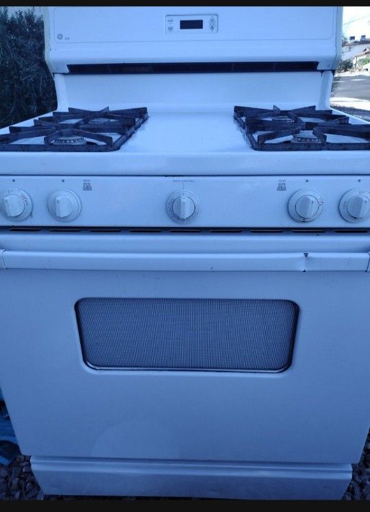 Free GE Gas Stove for Sale in Henderson, NV OfferUp