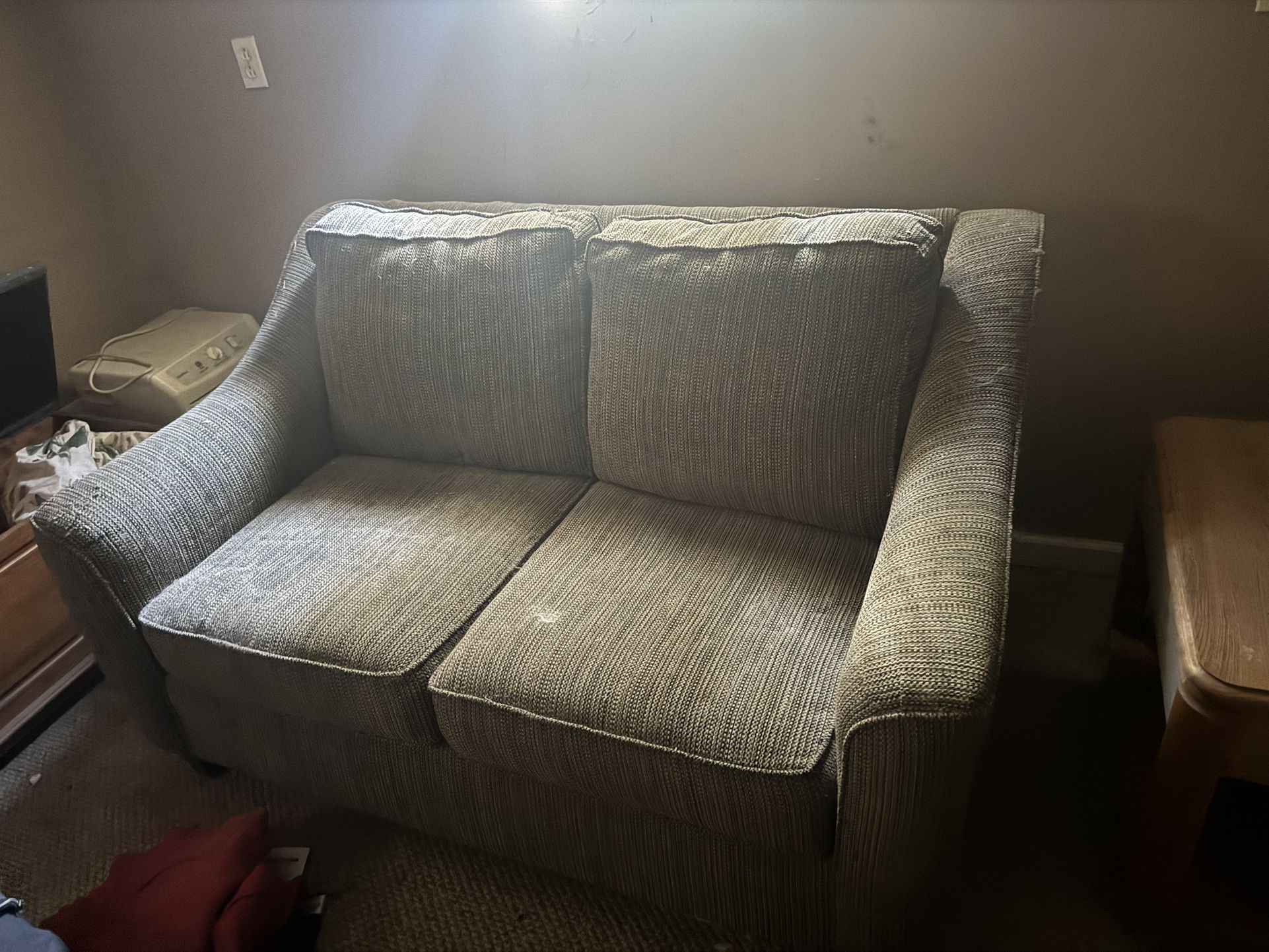 Free Furniture In Overland Area