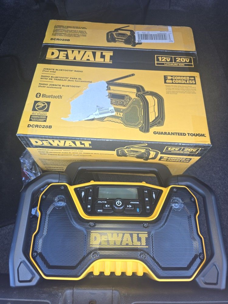 DEWALT
20V MAX Compact Cordless Bluetooth Radio (Tool Only)