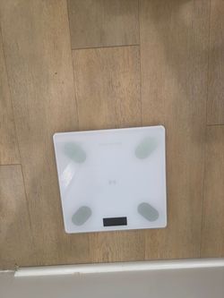 Brookstone Digital Body Weight Scale