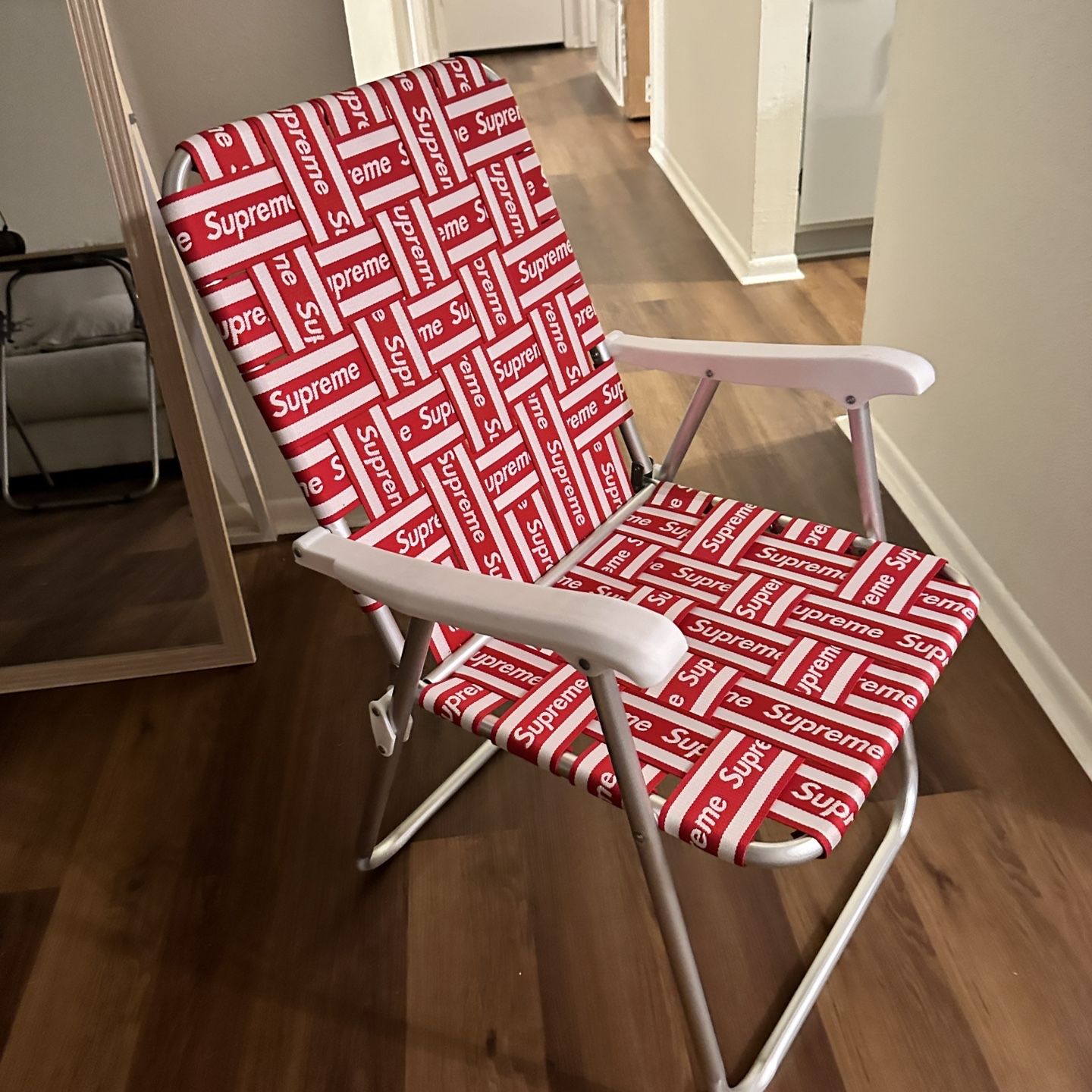 SS20 Supreme Lawn Chair Red - Brand New in Box | eBay