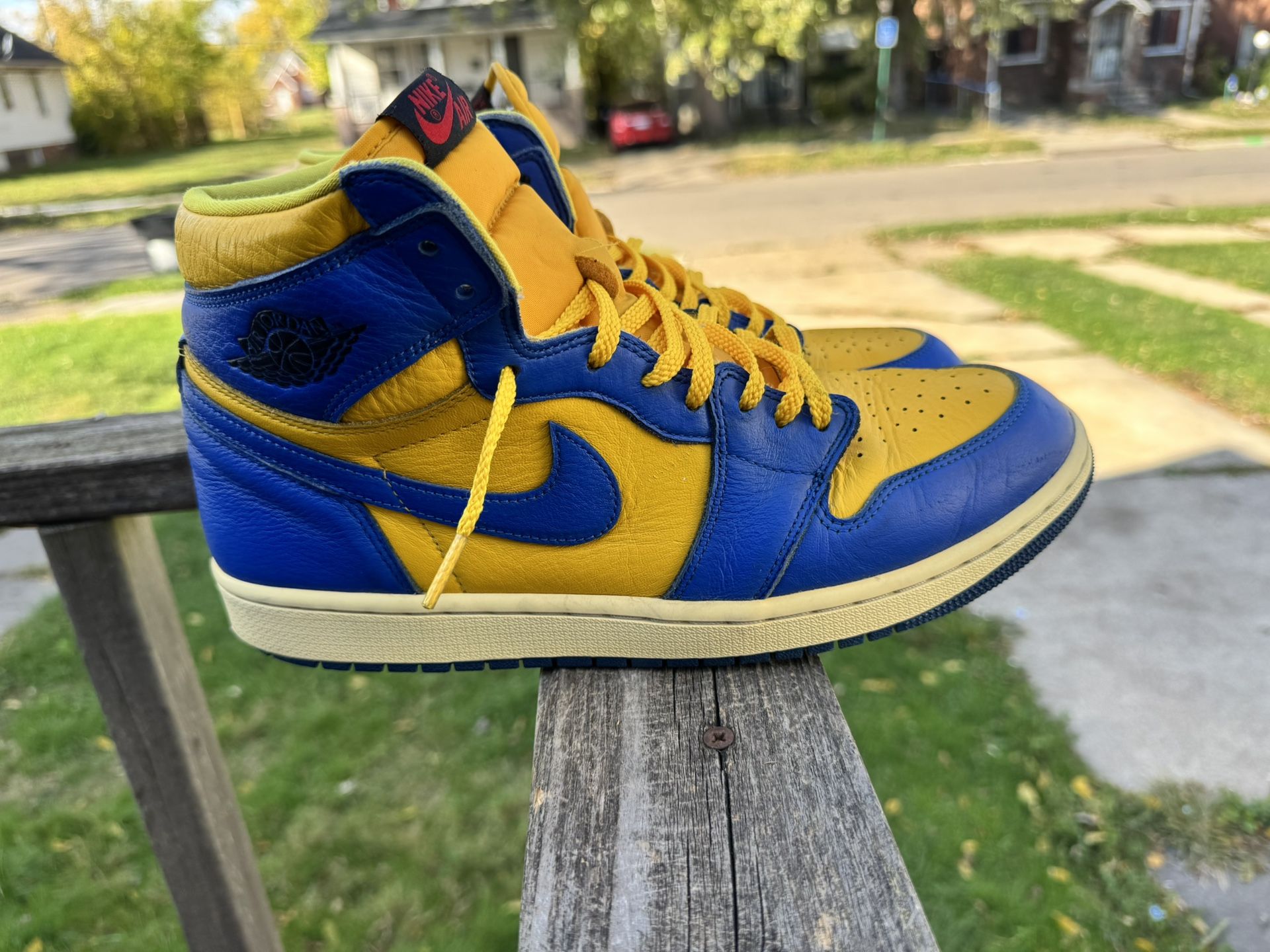 JORDAN 1 RETRO HIGH OG 'REVERSE LANEY SZ 12