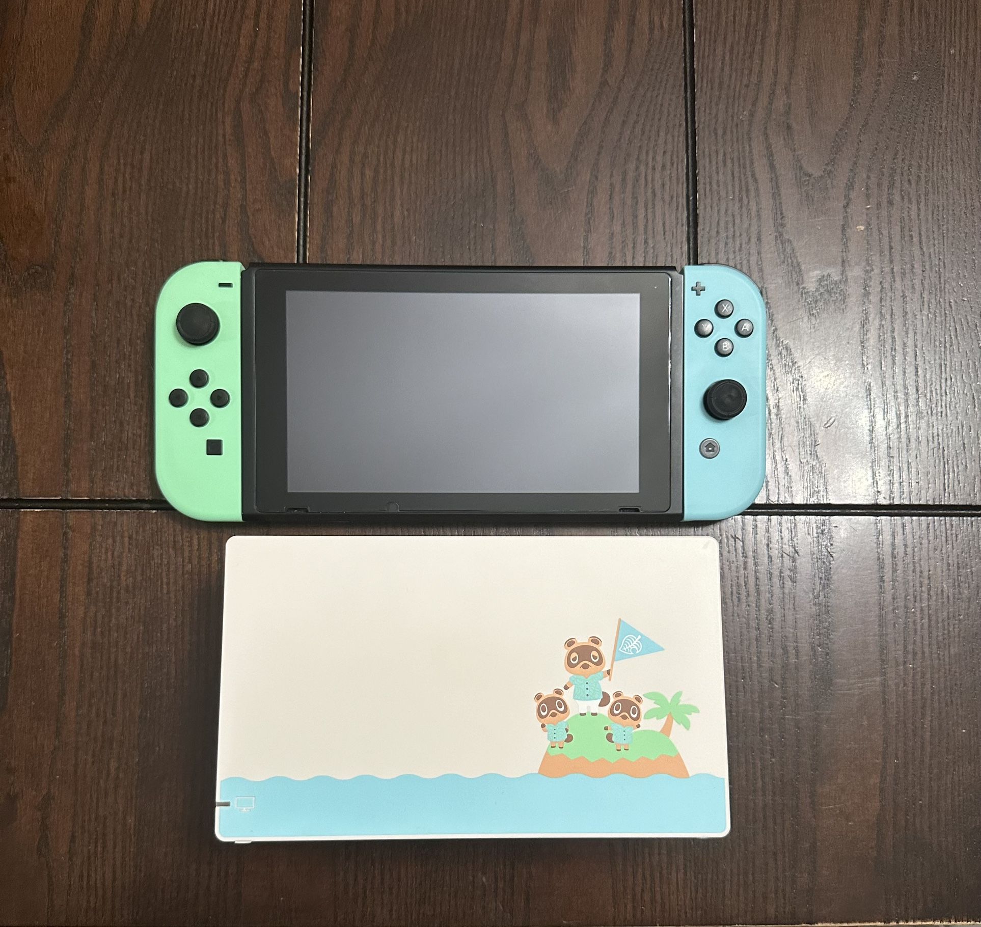 Animal Crossing Nintendo Switch + Accessories