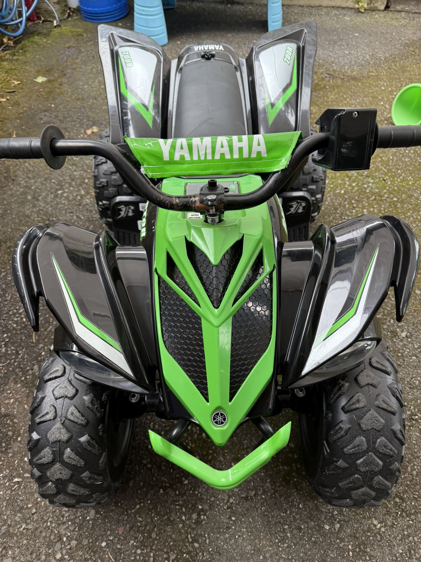 Yamaha Raptor 700R (with Charger)