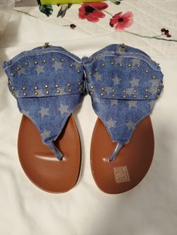 Sandles