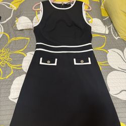 Karl Lagerfeld Dress Size 10 Stretch , Perfecto Conditions Used Once 