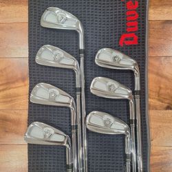 (4i-PW) Golf Smith G40 CB iron set / https://offerup.com/redirect/?o=Ti5TLlBSTw== 8960GH S-flex Standard length Steel shafts / Golf Pride Multi compou