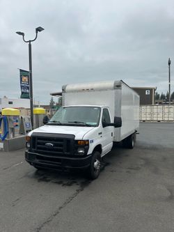 2014 Ford E-350
