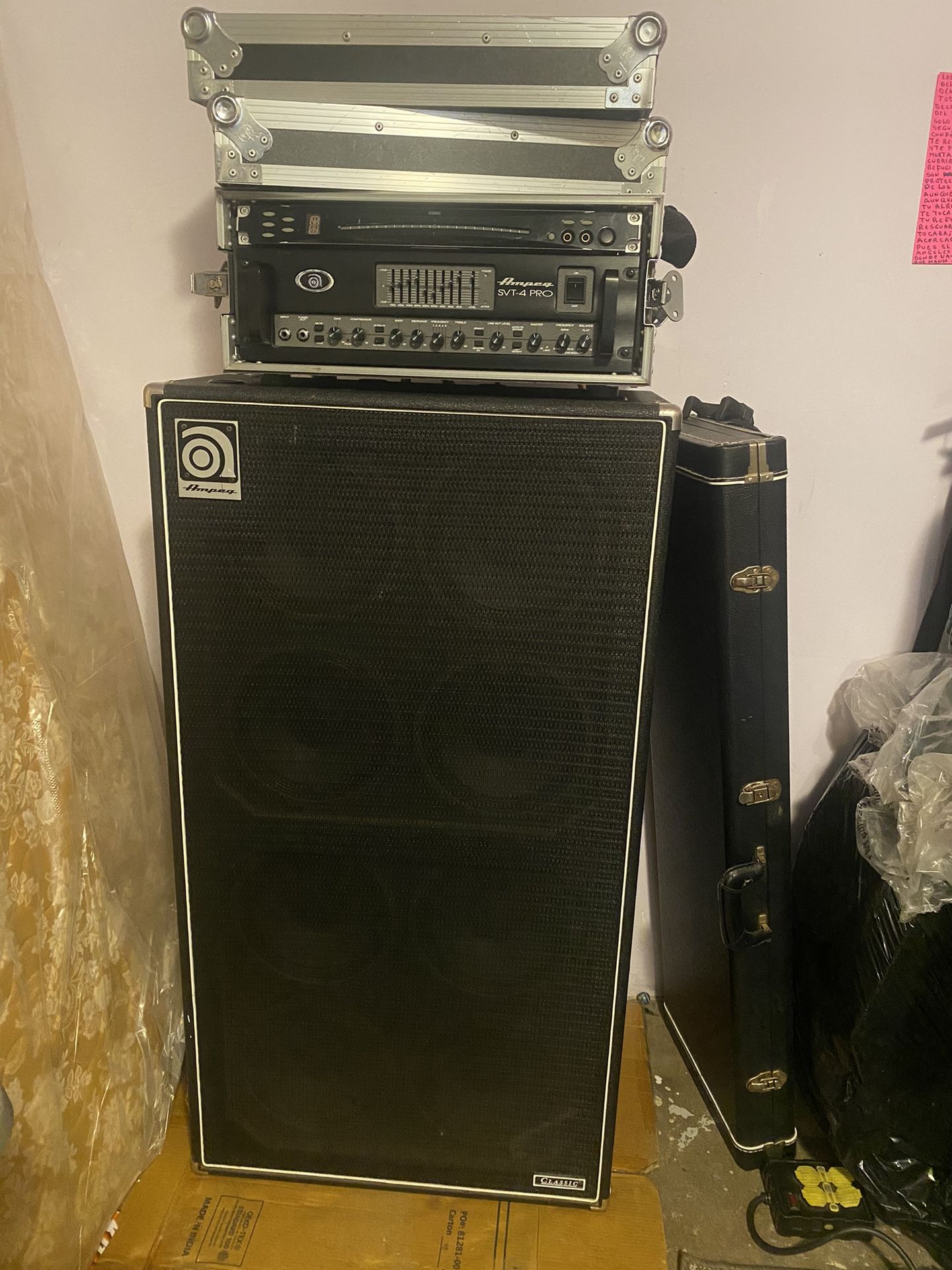Ampeg SVT 810, 800 watt bass cab/ AFINADOR./Ampeg SVT-4 Pro Bass Amp Head/