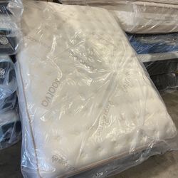 Full Size Mattress 