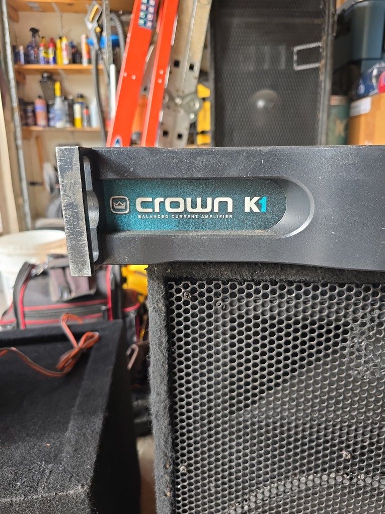 Crown Amplifier 