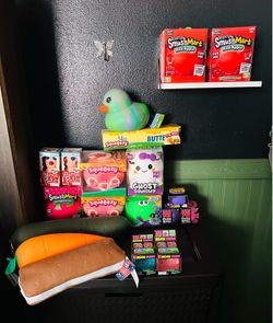 Needoh, squeeezy, smushmart