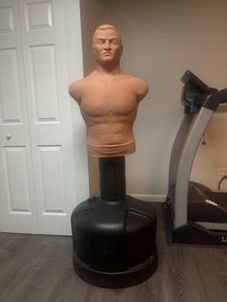 Punching Dummy (CHEAP)