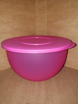Tupperware Impressions Bowl