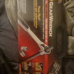 Gearwrech 49 Piece Set Pass Thru Ratchet Set